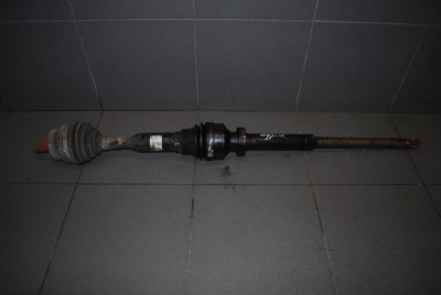 Приводной вал правая  перед volvo xc90 2.4d 185km 30735563 фото №1