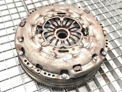Сцепление toyota auris ii 1.6 112km 31250-05210 13-18 фото №1