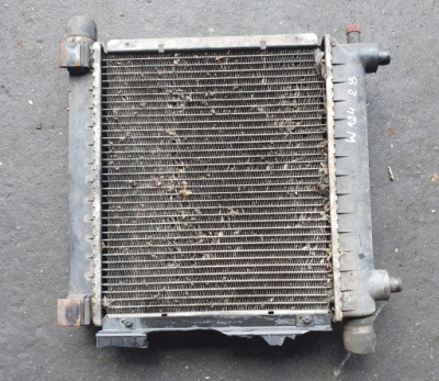 Радиатор воды mercedes w124 2.8 фото №1