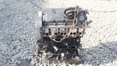 Vw touran 1t двигун 2.0 tdi bkd форсунки стійку  головка фото №1