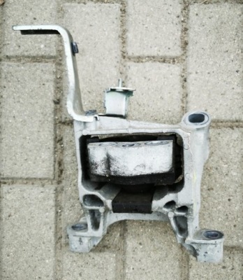 Mazda cx-5 i 2.2 d 12-15 кронштейн подушка двигуна фото №1