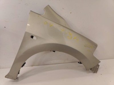 Nissan tiida 04-12 крыло правый перед передний фото №1