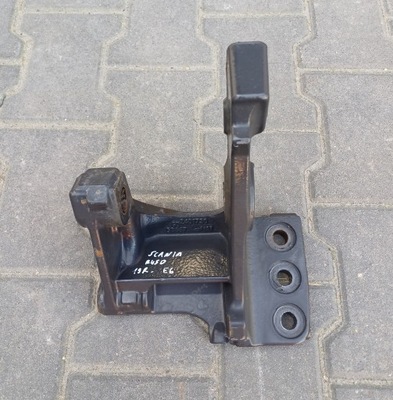 Кронштейн рами ресора перед праве scania r s 19r фото №1