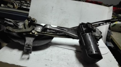 Моторчик дворник перед mercedes 0390241420 фото №1