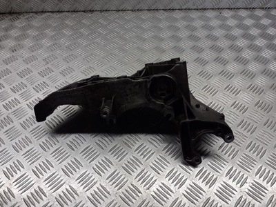 Кронштейн генератора renault espace iv 1.9 dci 8200183234 фото №1