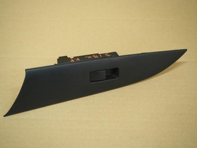 Панель вікон двері правий перед mazda 3 i bk фото №1