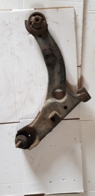 Hyundai matrix важіль правий перед фото №1