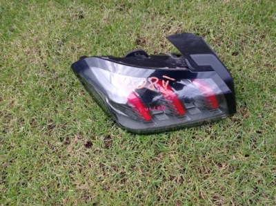 Peugeot 208 ii лампа задняя левая led europa 2019- фото №1