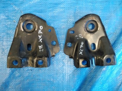 Volvo xc70 iii кронштейн балка підрамник фото №1