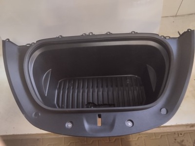 Tesla y піддон перед фото №1