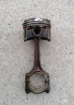 Поршень шатун alfa romeo gulietta 1.4 m-air 940a2000 фото №1