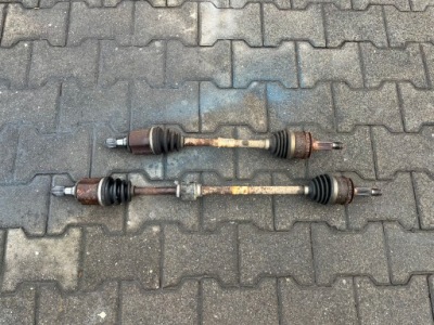 Hyundai i10 1.1 привідний вал права довга фото №1