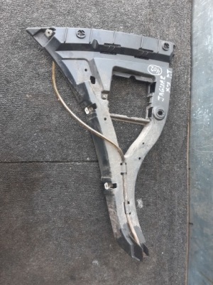 Направляющая бампера правый задняя jaguar xj aw93-17b930-aa фото №1