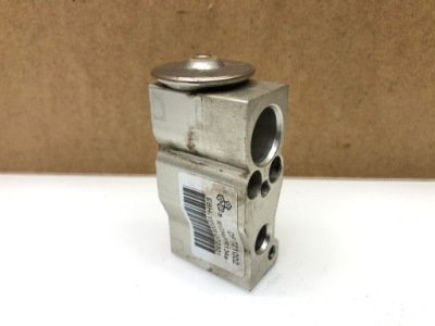 Twingo 3 3 2014- клапан расширительный фото №1