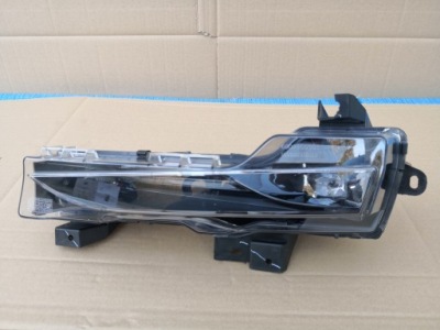 Tesla 3 протитуманна фара передній лівий led 1077395-00-d фото №1