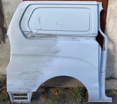 Крила задній правий hyundai h1 фото №1