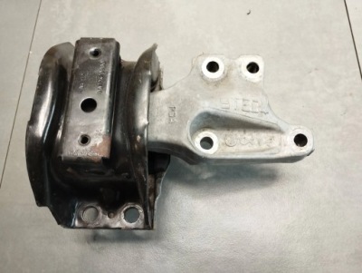 Peugeot 3008 i кронштейн подушка 9681855180 фото №1