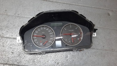 ПРИБОРНА ПАНЕЛЬ VOLVO V50 2.0D 06R 30728645