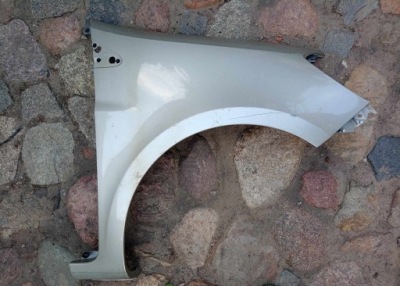 Крыло  правый  передний renault clio 3 185 фото №1