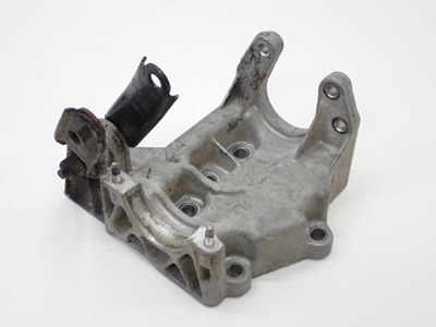 Кронштейн підпора кронштейн піввісь range rover evoque i l538 2.2d 224dt 13r фото №1