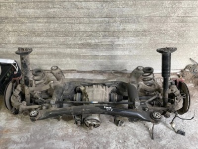 Alfa romeo giulia 2.2 jtd підрамник задні повний підвіска задня фото №1