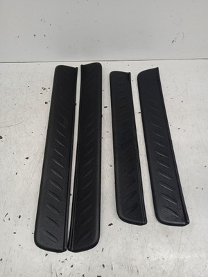 Kia carens iv накладка защита молдинг порог перед задняя 12-17r фото №1