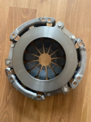 Диск притискна зчеплення toyota yaris фото №1