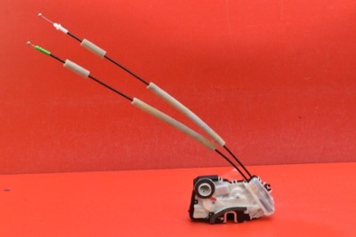 Замок двері лівий перед передній eu toyota bz4x 22- фото №1