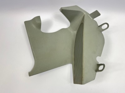 Пластик підніжка захист поріг стійка mercedes w124 1246880106 фото №1