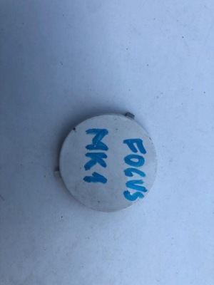 Ford focus mk1 заглушка фаркоп перед 98ab17a989 фото №1