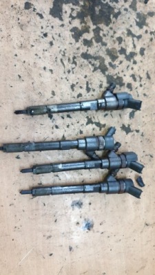 Hyundai sonata 04-09 2.0 crdi інжектор форсунка фото №1