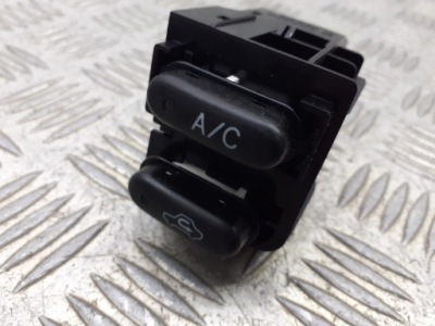 Кнопка кондиціонера toyota matrix 1.8 vvti 758772 фото №1