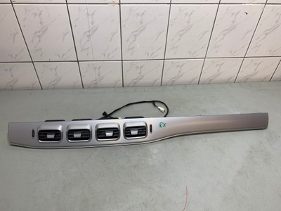 Молдинг консоли mercedes gle a1676802302 фото №1