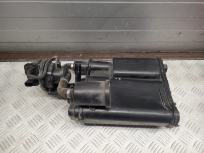 Audi q3 8u 3c0201797d інше фото №1