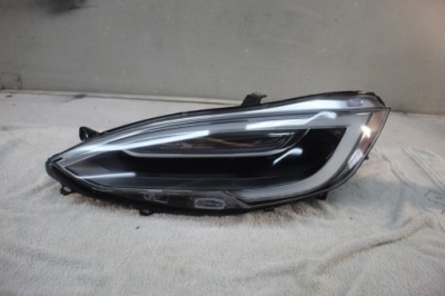 Лампа ліва перед tesla model s full led 105816900b фото №1