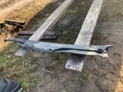 Mercedes-benz оригинальный номер 1648300228 жабо фото №1