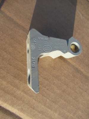 Петля дверь vw audi 7n0831402a фото №1