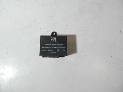 Модуль блок управления фаркоп audi a3 8l 321095 pa6-gf30 фото №1