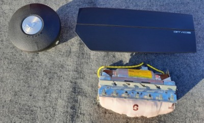 Ford mustang gt подушка водителя пассажира фото №1