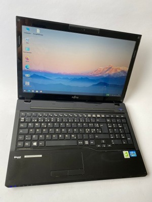 Laptop Fujitsu LifeBook AH552/SL Intel Core i5 4 GB / 500 GB A30