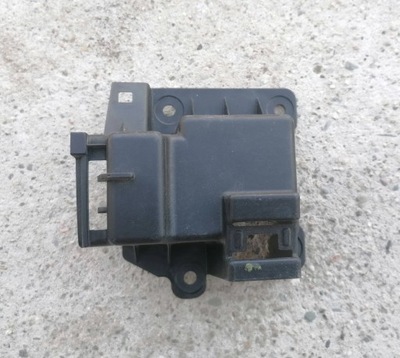 Напрямна бампера лівий задня ford b-max фото №1