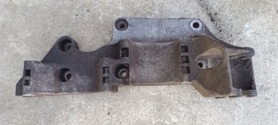 Кронштейн генератора vw audi skoda seat r045903143c фото №1