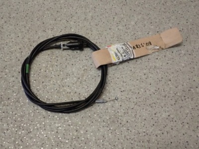 Toyota yaris ii 06- трос крышка топлива с замком фото №1