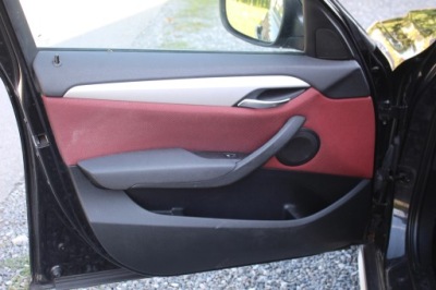 Обшивка двері лівий перед bmw x1 e84 axby anglik фото №1