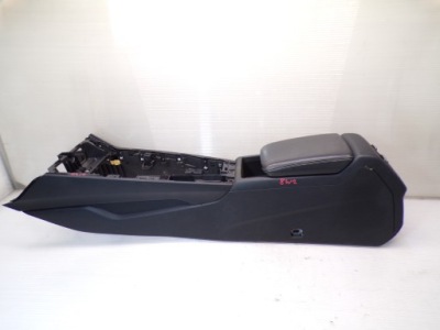 Тунель підлокітник audi a4 b9 8w2863241 фото №1