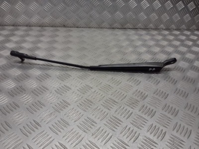 Важіль двірники перед правий renault modus 8200360824a фото №1