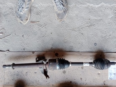 Привідний вал правий перед renault kangoo 8200535802 фото №1