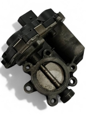 Audi q5 sq5 дросельна заслінка 05l131501l фото №1