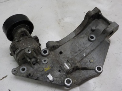 Peugeot 407 2.0 hdi кронштейн генератора фото №1