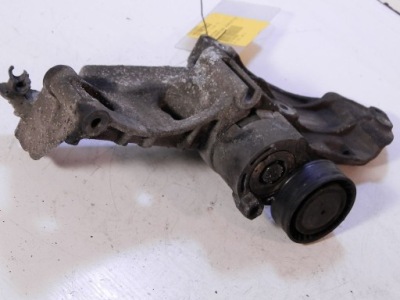 Renault clio ii основа генератора кронштейн двигуна 8200327134 1,5dci фото №1